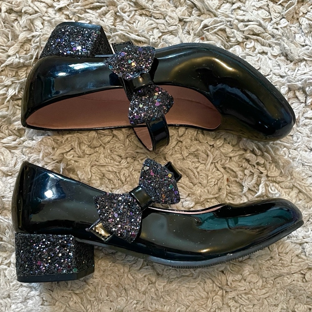 SO Black Patent Kids Dress Shoes with Glitter Bow & Heel